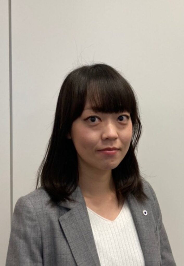 下脇　芽衣